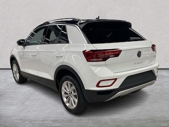 Used Volkswagen T-Roc 2026 for sale - 77901600: Photo
