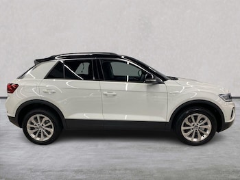 Used Volkswagen T-Roc 2026 for sale - 77901600: Photo