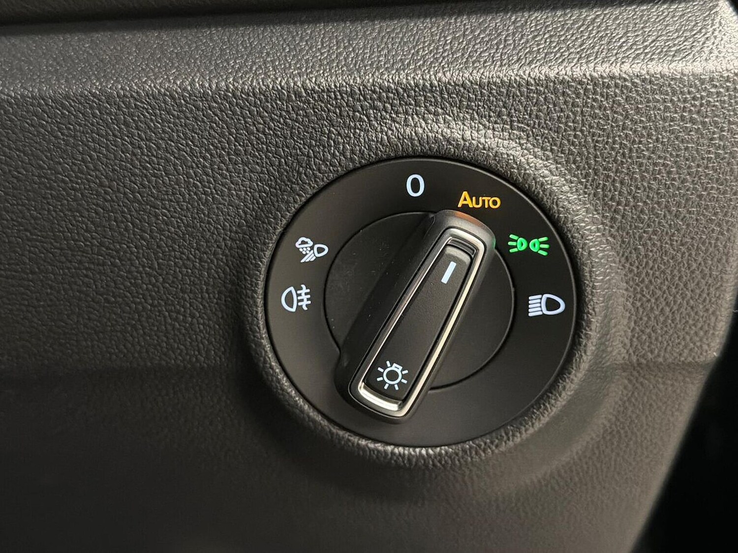 Used Volkswagen T-Roc 2025 for sale - 77487804: Photo 22