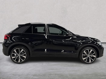 Used Volkswagen T-Roc 2025 for sale - 77487804: Photo