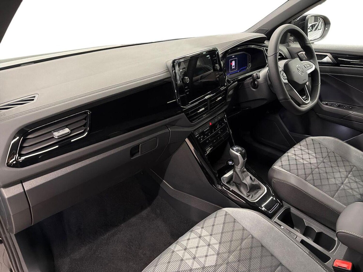 Used Volkswagen T-Roc 2025 for sale - 77487804: Photo 7