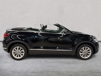 Used Volkswagen T-Roc 2022 for sale - 78194755: Photo