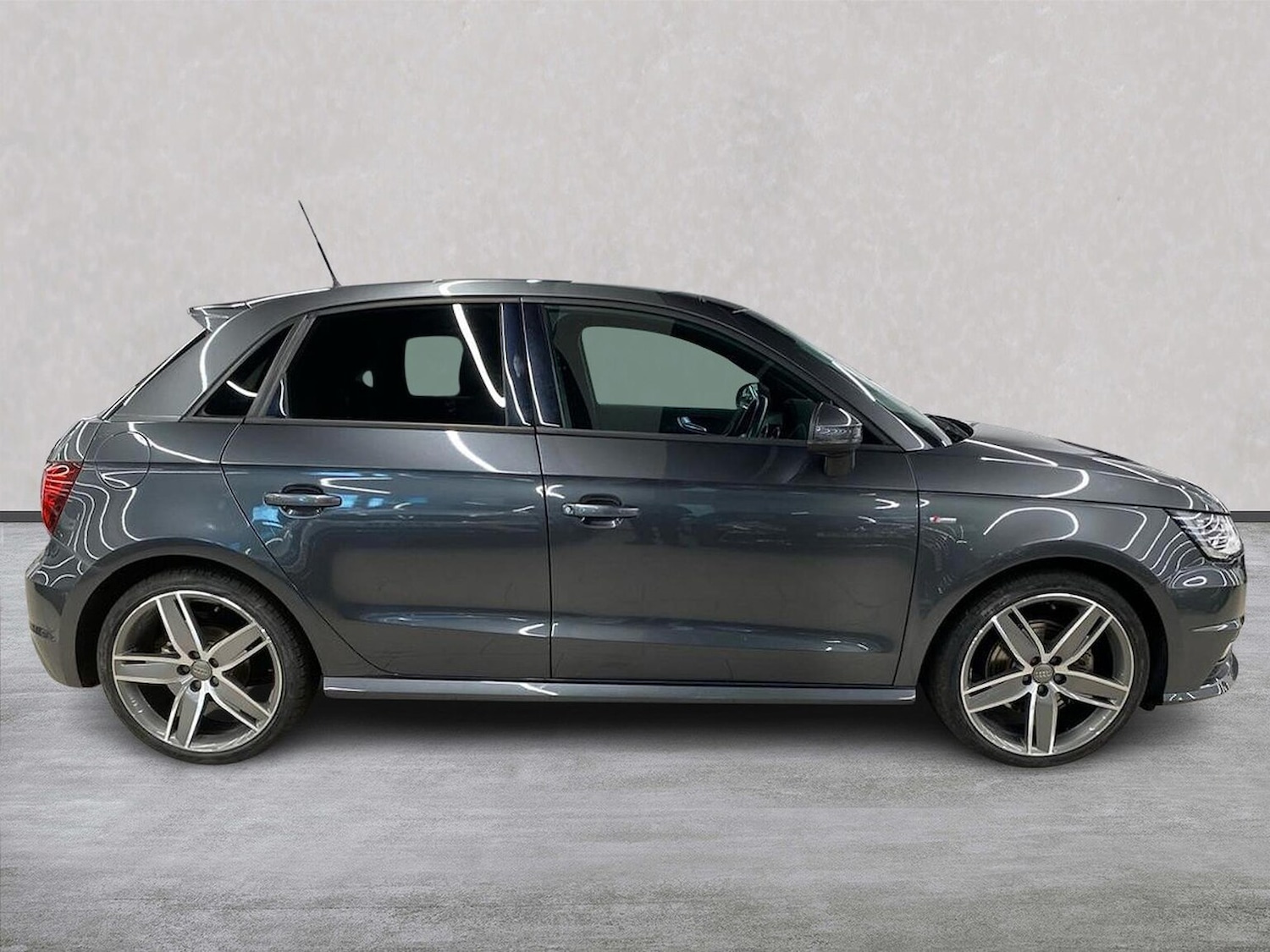 Used Audi A1 2018 for sale - 77555286: Photo 3