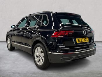 Used Volkswagen Tiguan 2023 for sale - 79690584: Photo