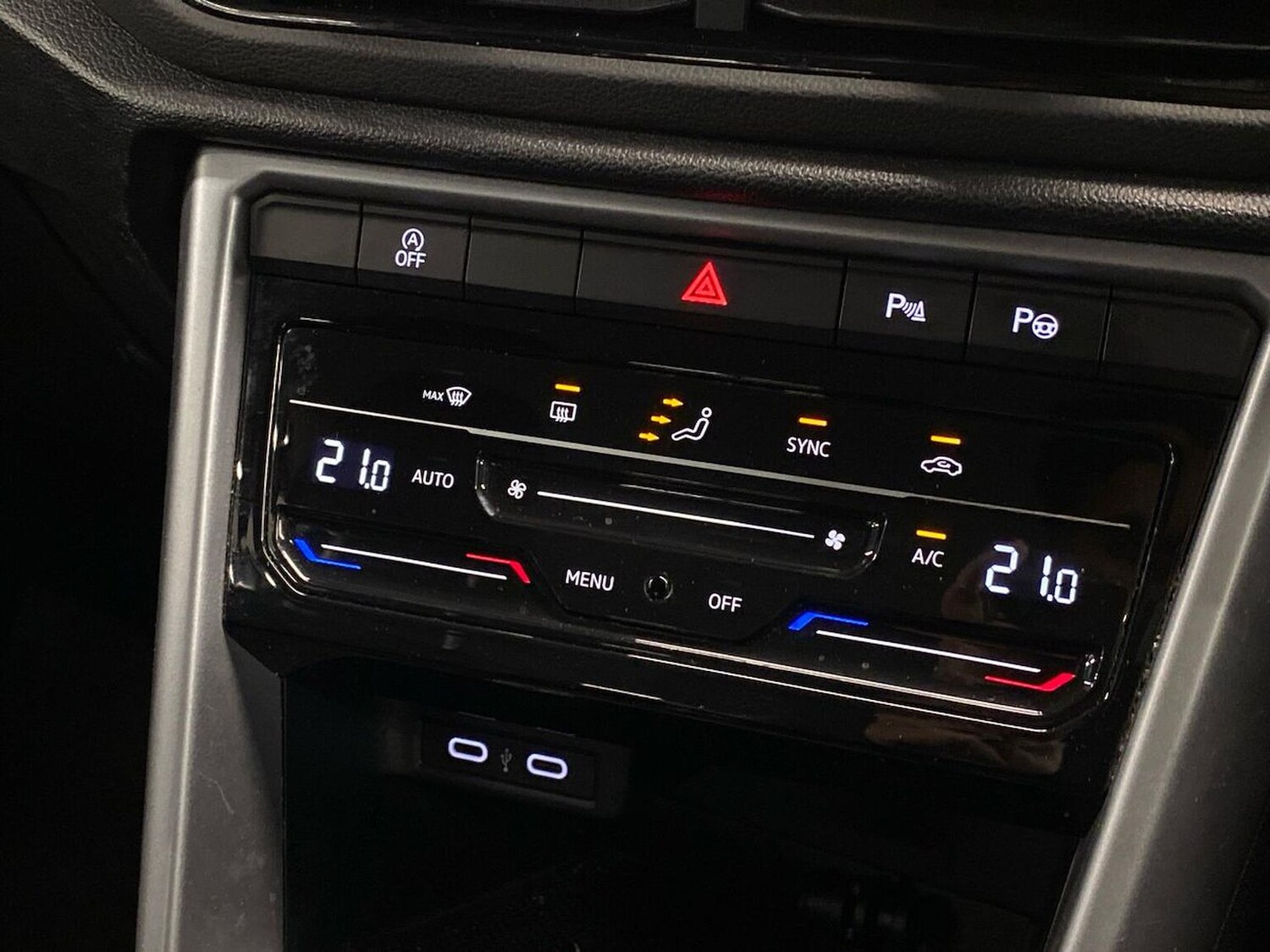 Used Volkswagen T-Roc 2022 for sale - 75994993: Photo 12