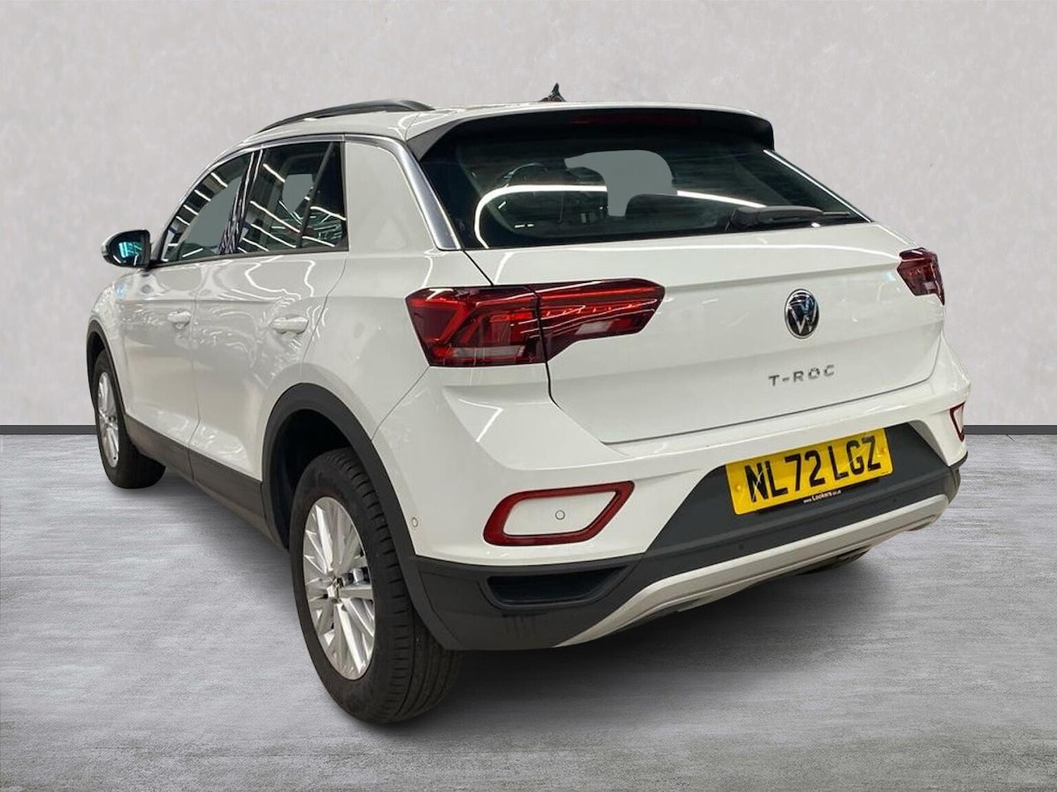 Used Volkswagen T-Roc 2022 for sale - 75994993: Photo 2