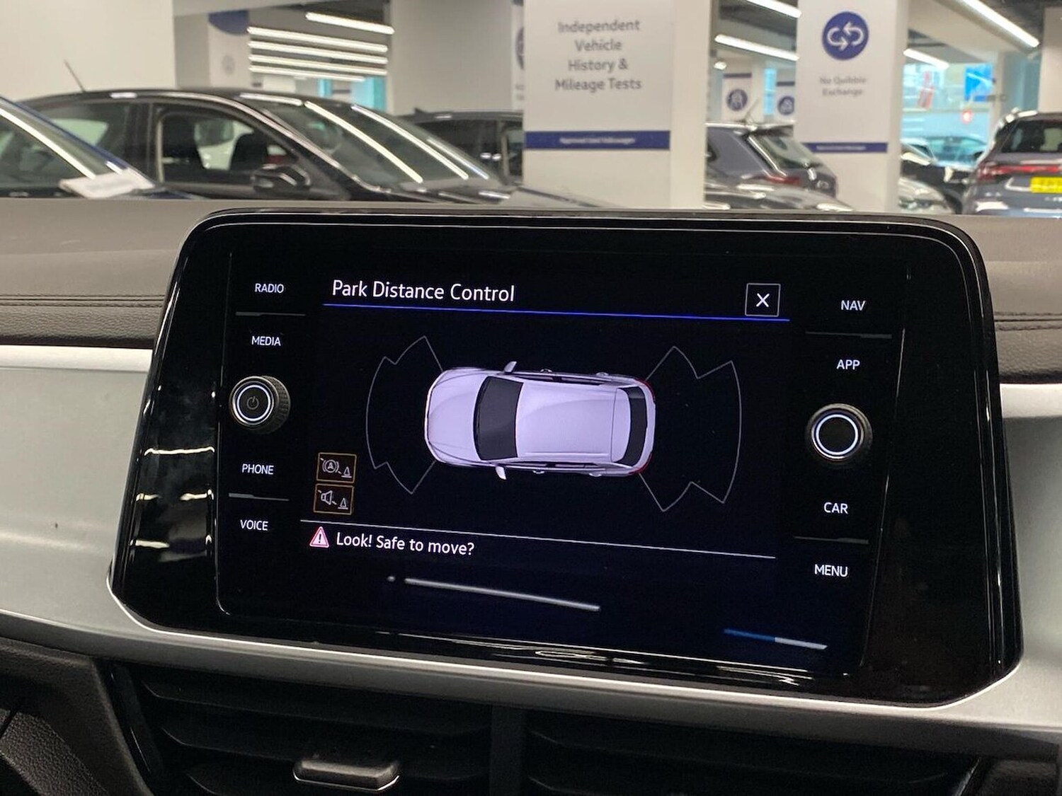 Used Volkswagen T-Roc 2022 for sale - 75994993: Photo 23