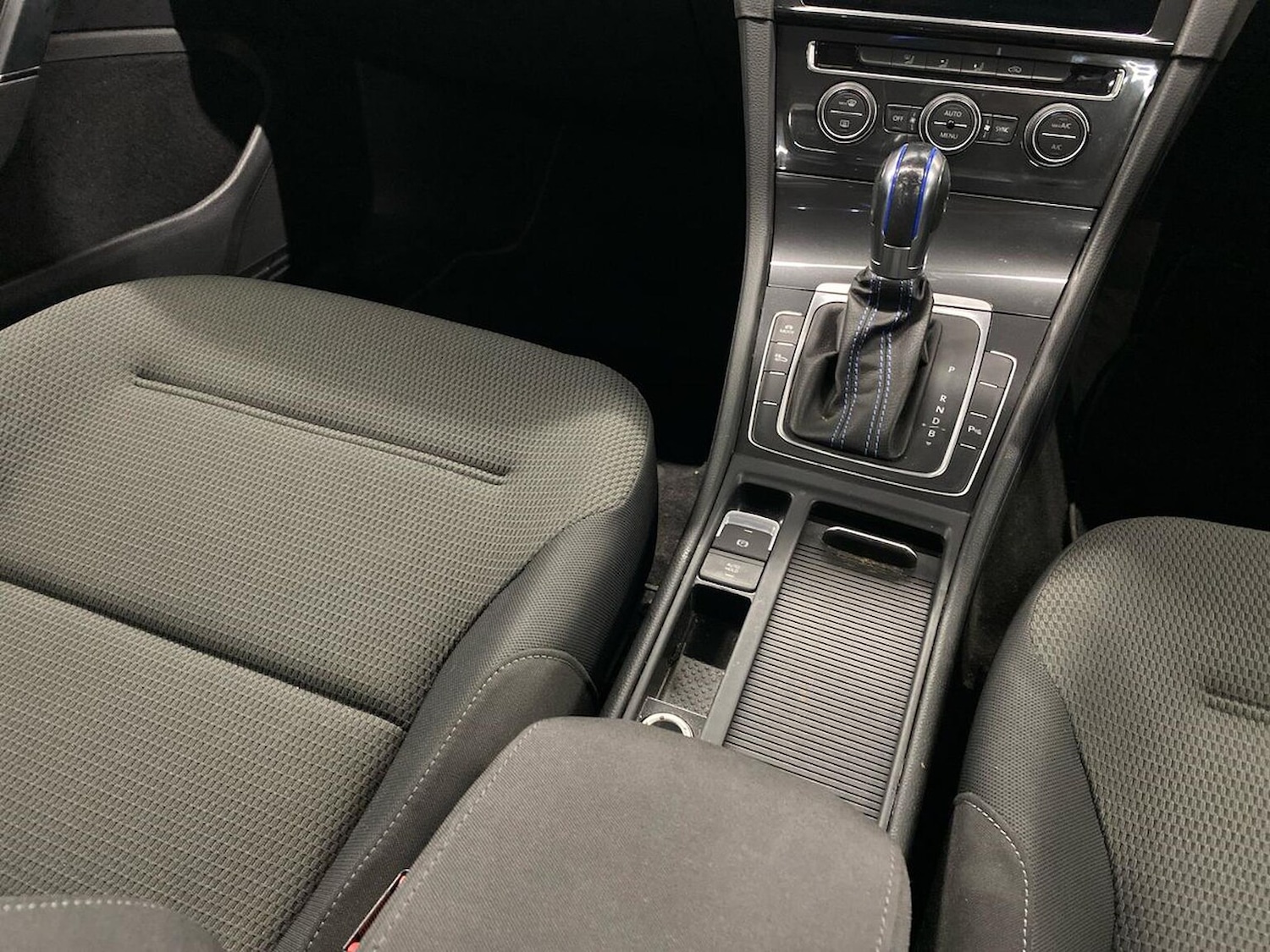 Used Volkswagen Golf 2019 for sale - 76559732: Photo 13