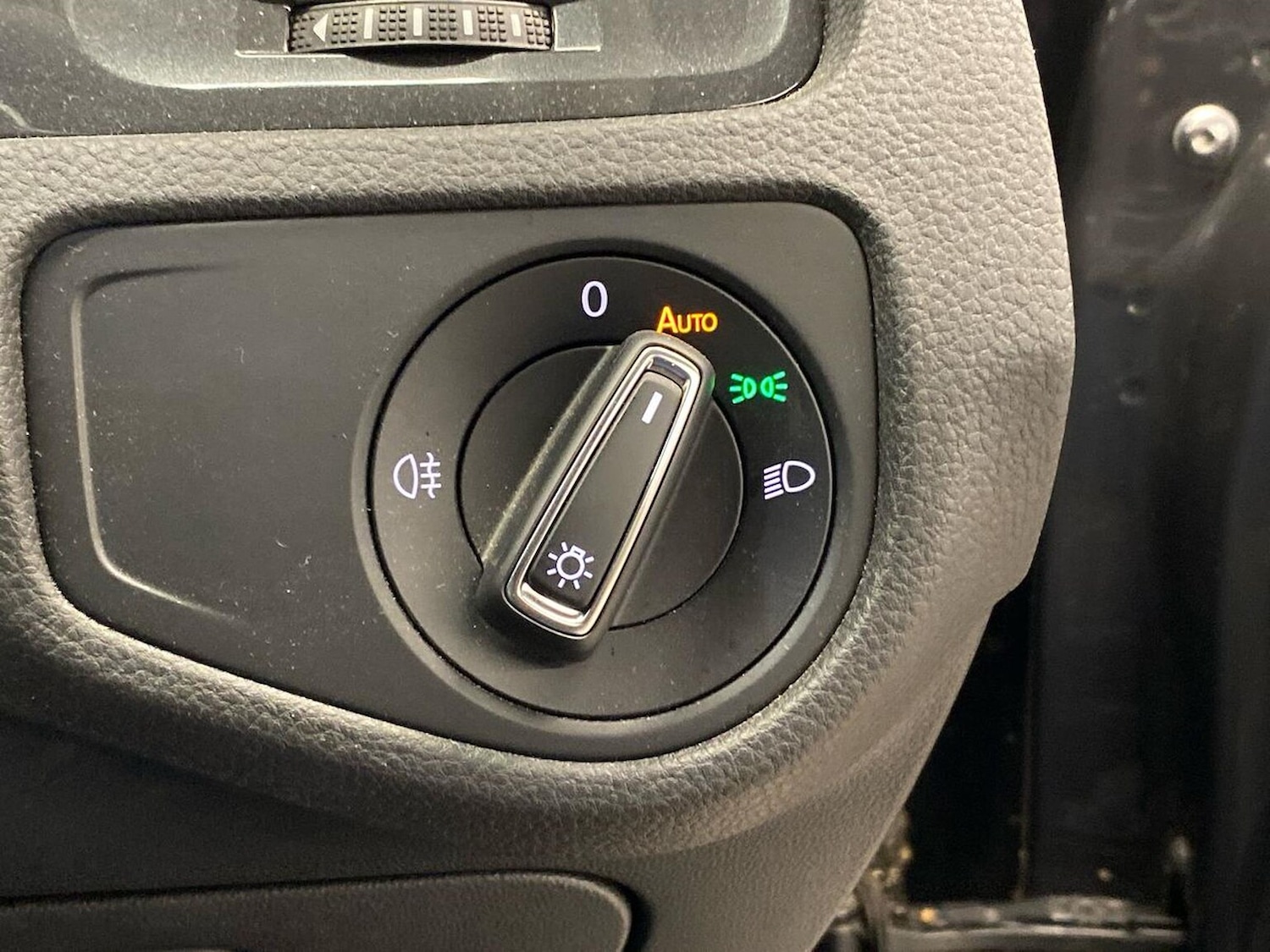 Used Volkswagen Golf 2019 for sale - 76559732: Photo 24