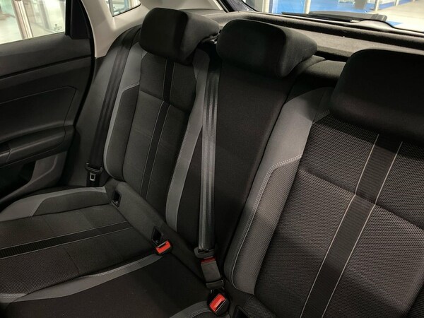 Used Volkswagen Polo 2023 for sale - 76182442: Photo 16