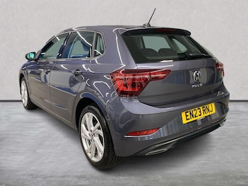 Used Volkswagen Polo 2023 for sale - 76182442: Photo 2