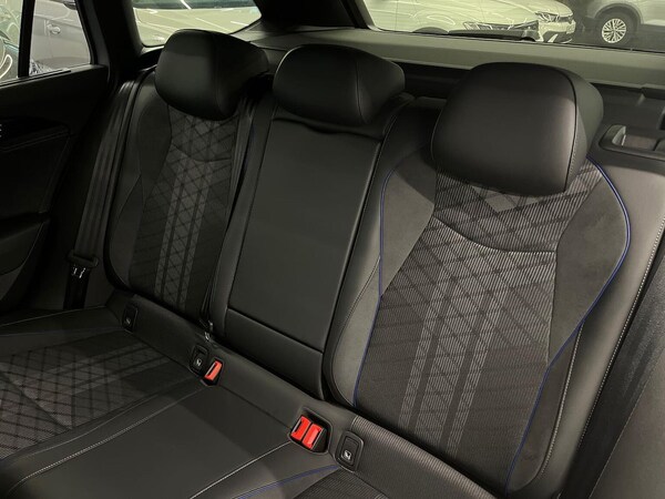 Used Volkswagen Passat 2025 for sale - 76046063: Photo 16