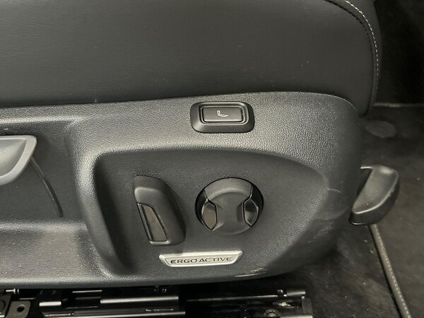 Used Volkswagen Passat 2025 for sale - 76046063: Photo 30