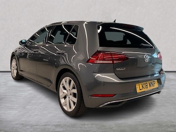 Used Volkswagen Golf 2018 for sale - 78599529: Photo