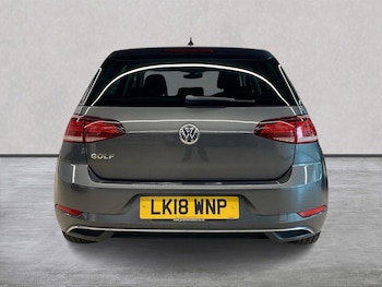 Used Volkswagen Golf 2018 for sale - 78599529: Photo