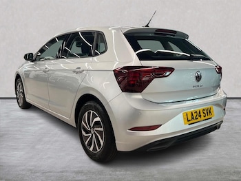 Used Volkswagen Polo 2024 for sale - 79531540: Photo