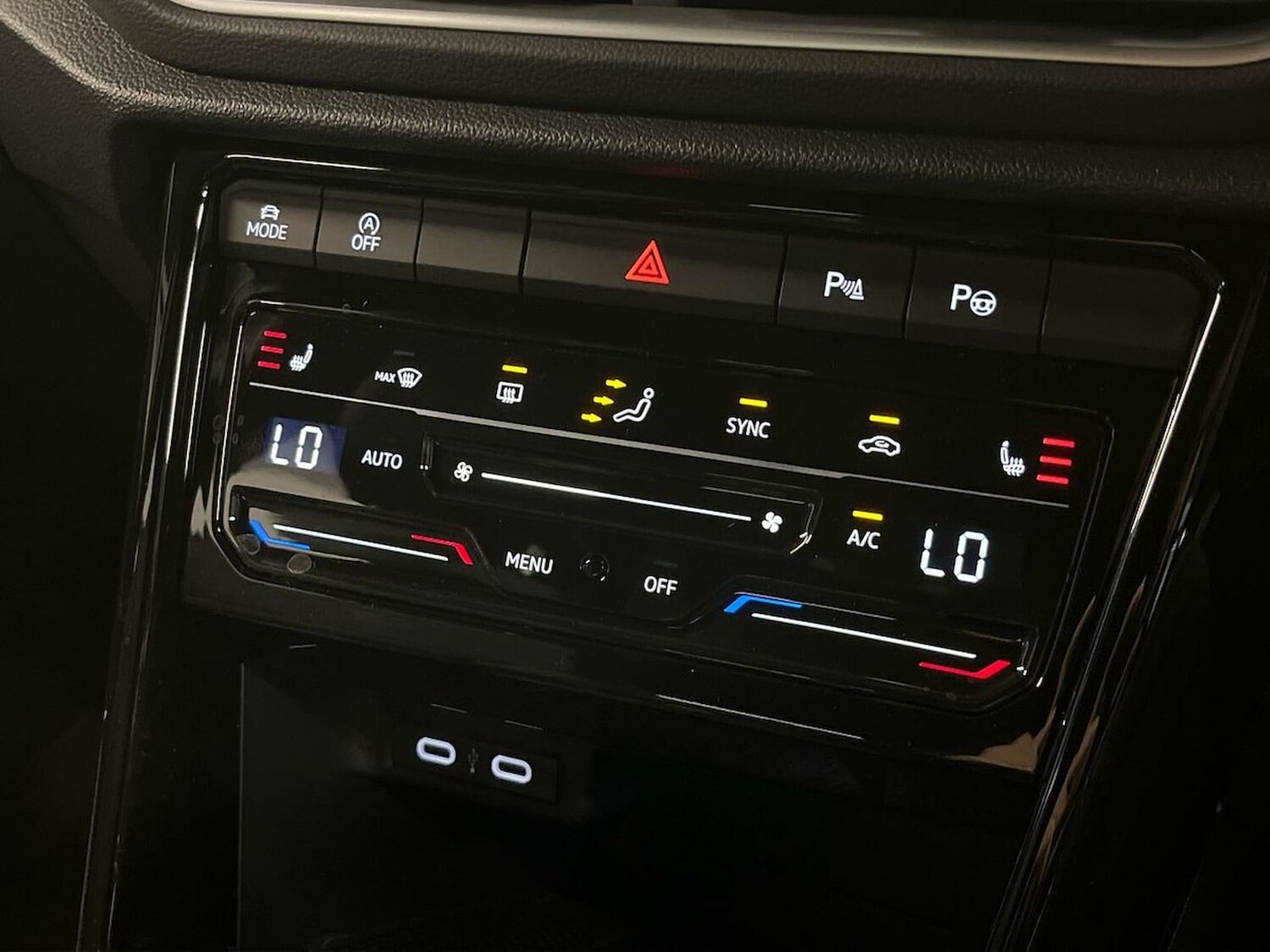 Used Volkswagen T-Roc 2025 for sale - 77487902: Photo 12