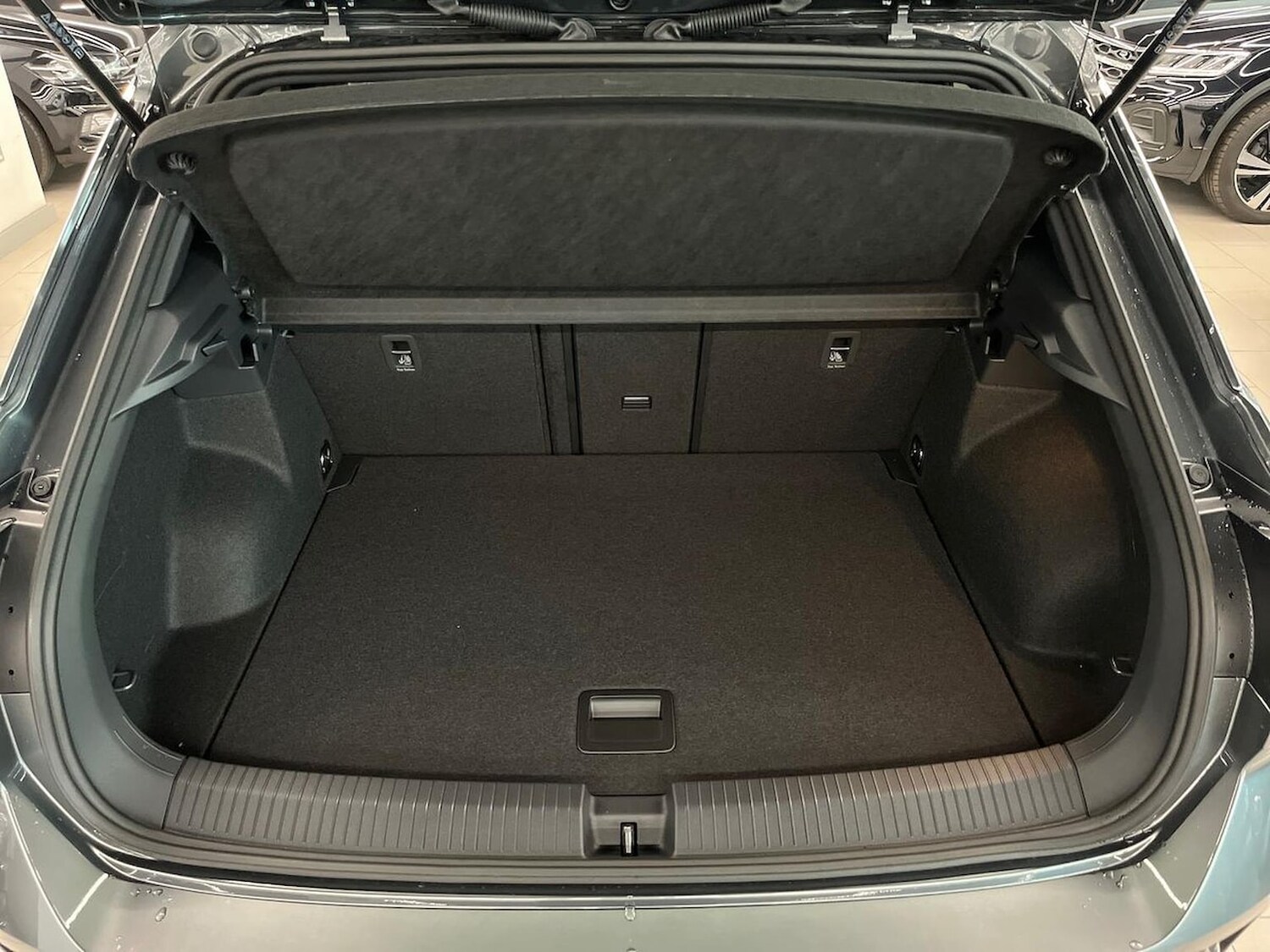 Used Volkswagen T-Roc 2025 for sale - 77487902: Photo 17