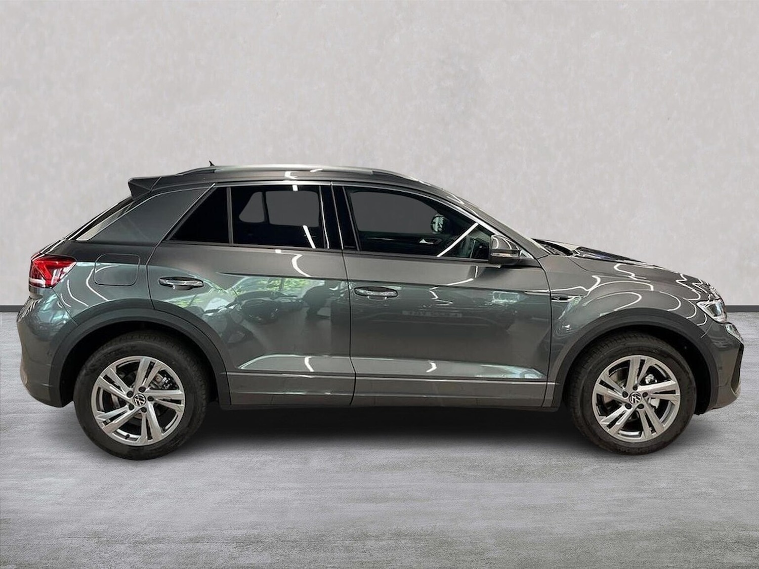 Used Volkswagen T-Roc 2025 for sale - 77487902: Photo 3