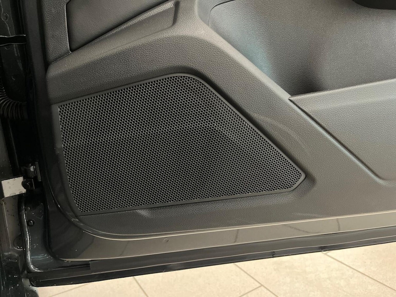 Used Volkswagen T-Roc 2025 for sale - 77487902: Photo 30