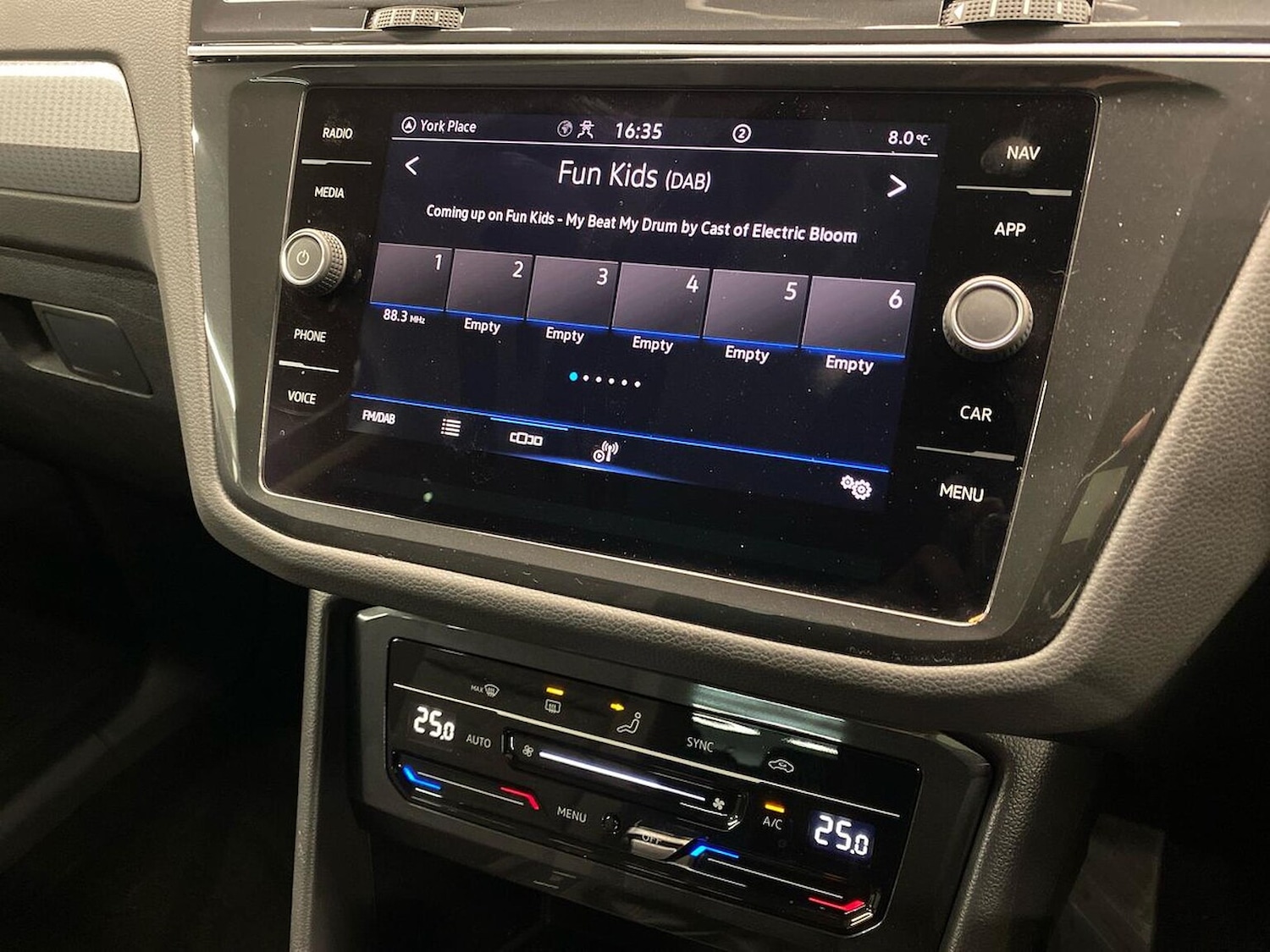 Used Volkswagen Tiguan 2022 for sale - 76837143: Photo 11