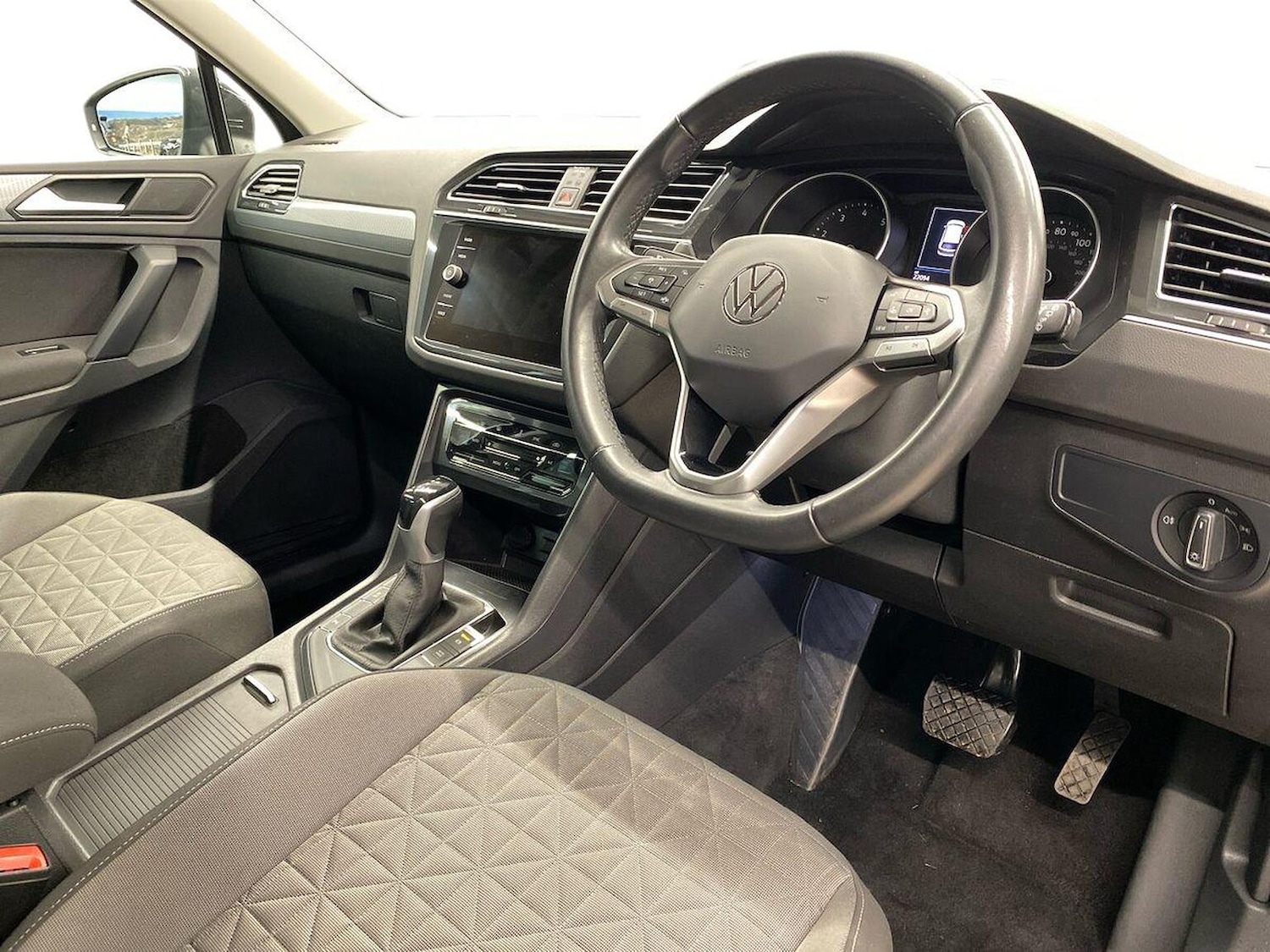 Used Volkswagen Tiguan 2022 for sale - 76837143: Photo 15
