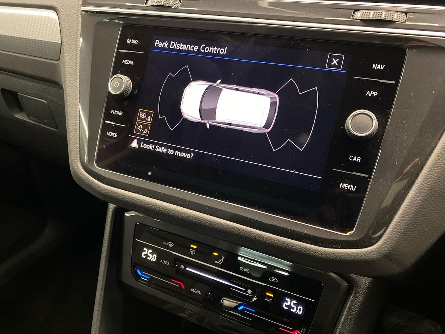 Used Volkswagen Tiguan 2022 for sale - 76837143: Photo 23