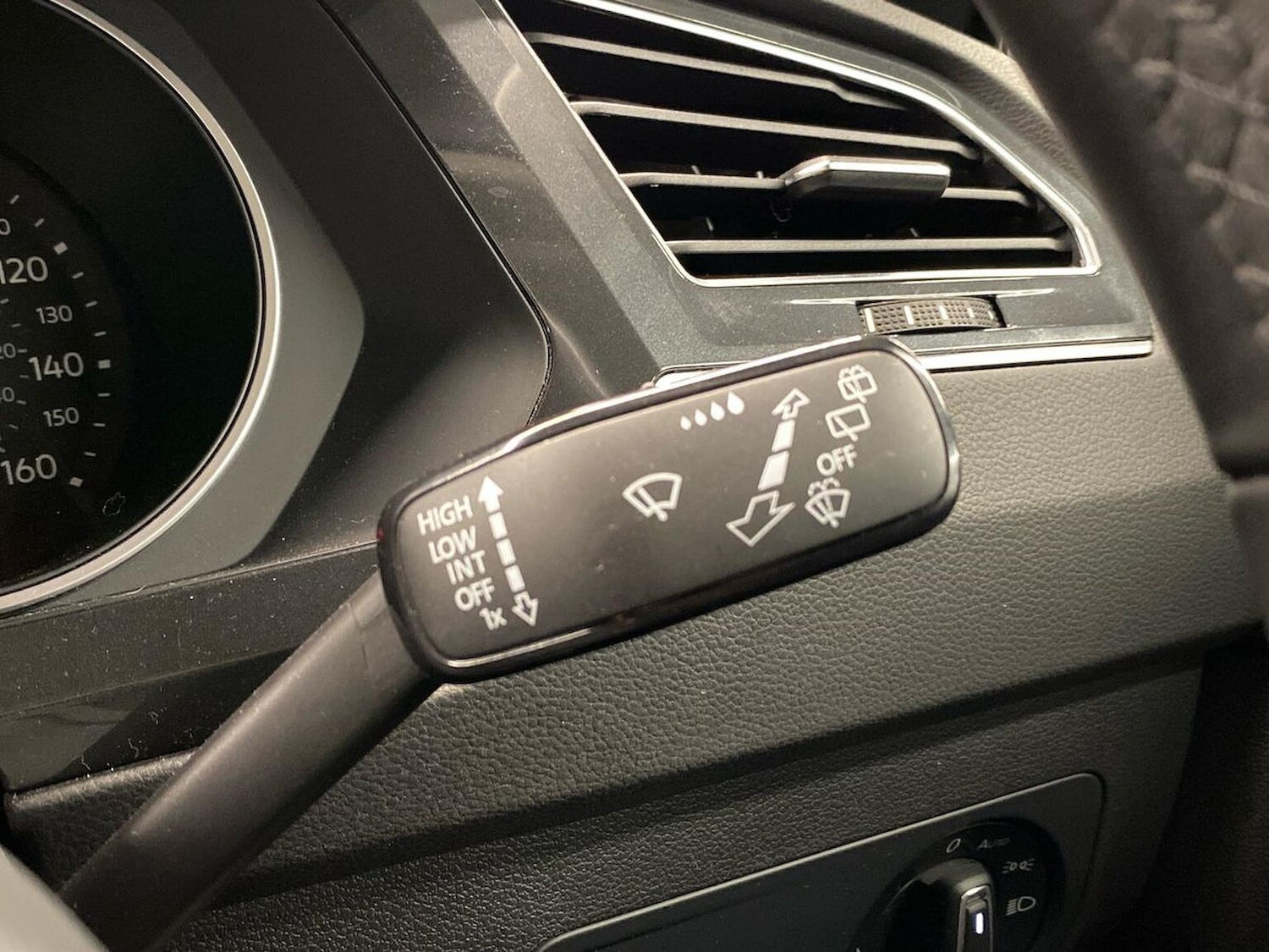 Used Volkswagen Tiguan 2022 for sale - 76837143: Photo 27