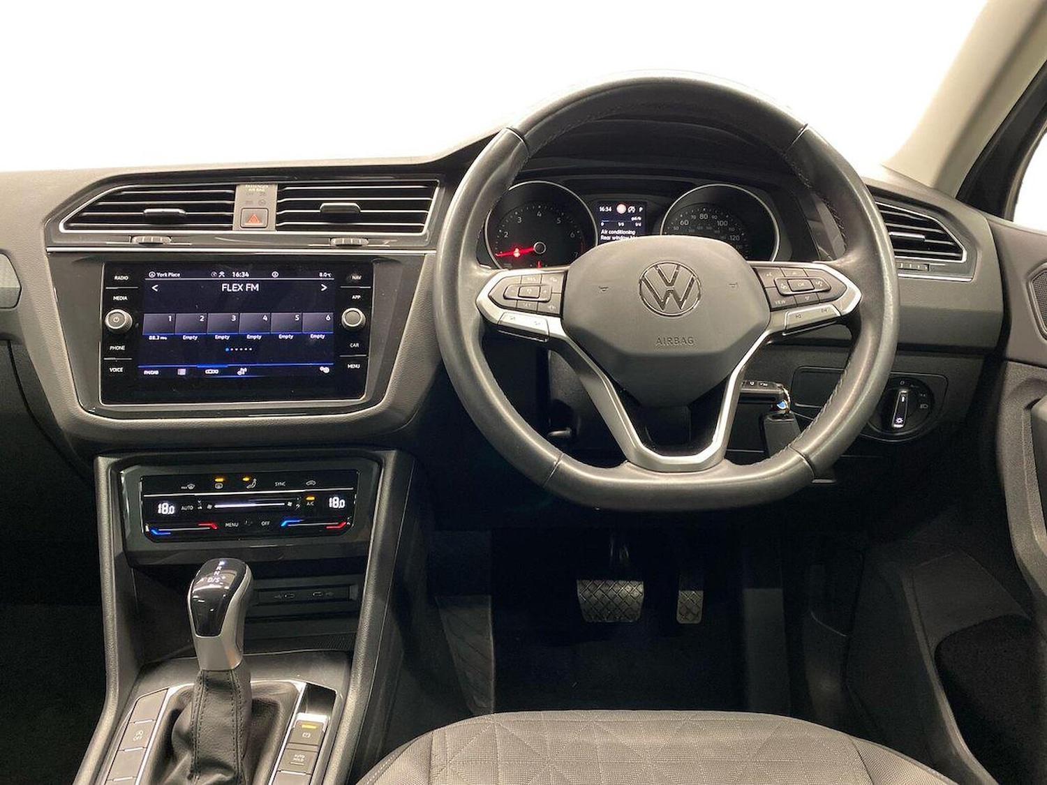 Used Volkswagen Tiguan 2022 for sale - 76837143: Photo 9