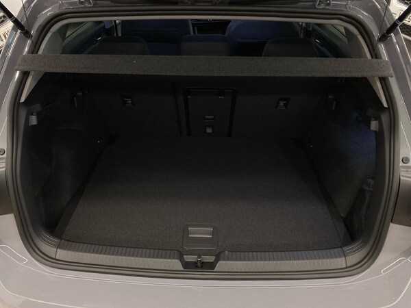 Used Volkswagen Golf 2025 for sale - 76181450: Photo 17