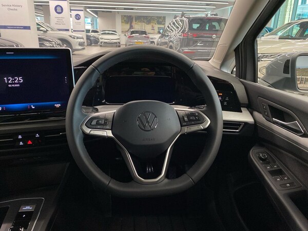 Used Volkswagen Golf 2025 for sale - 76181450: Photo 9