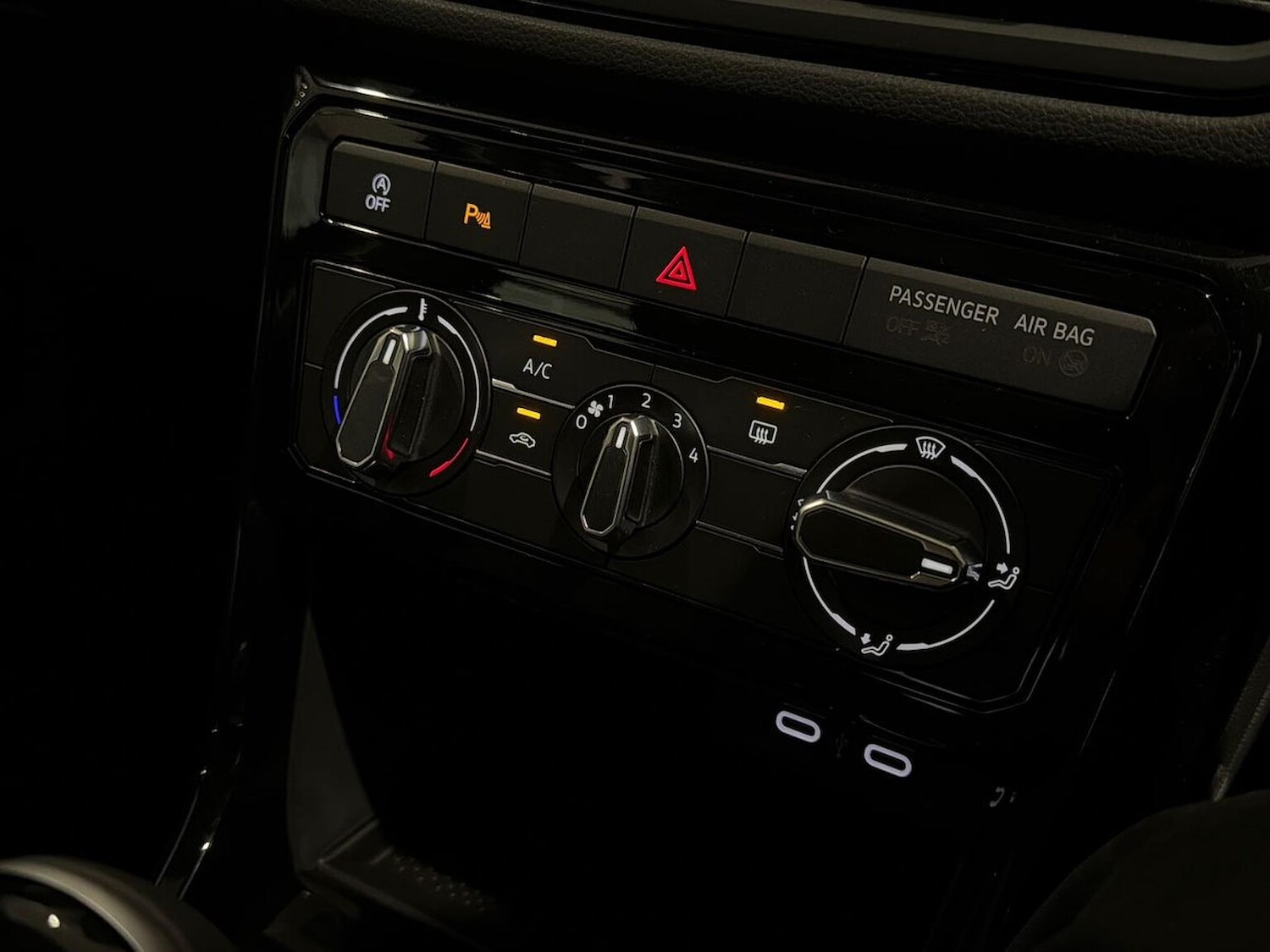 Used Volkswagen T-Cross 2025 for sale - 76143001: Photo 12