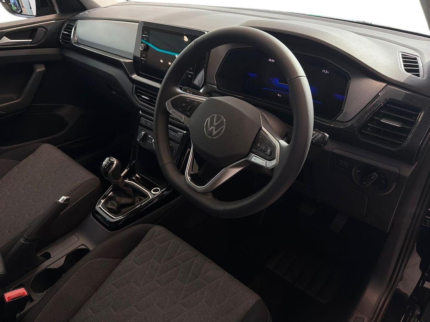 Used Volkswagen T-Cross 2025 for sale - 76143001: Photo 15