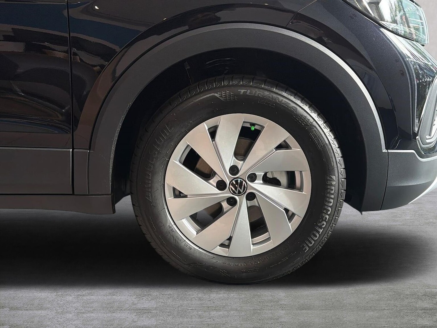 Used Volkswagen T-Cross 2025 for sale - 76143001: Photo 6