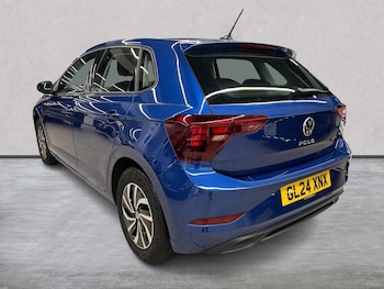 Used Volkswagen Polo 2024 for sale - 76770100: Photo