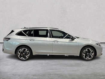 Used Volkswagen Passat 2025 for sale - 75491095: Photo
