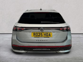 Used Volkswagen Passat 2025 for sale - 75491095: Photo