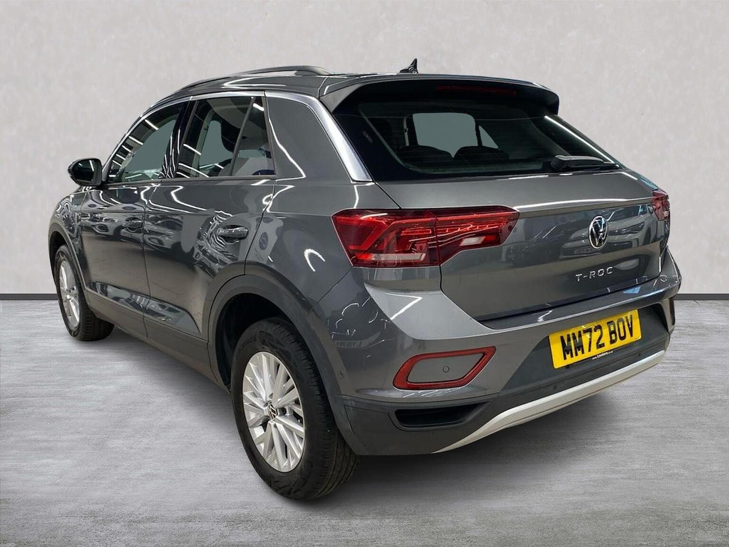 Used Volkswagen T-Roc 2022 for sale - 77528833: Photo 2