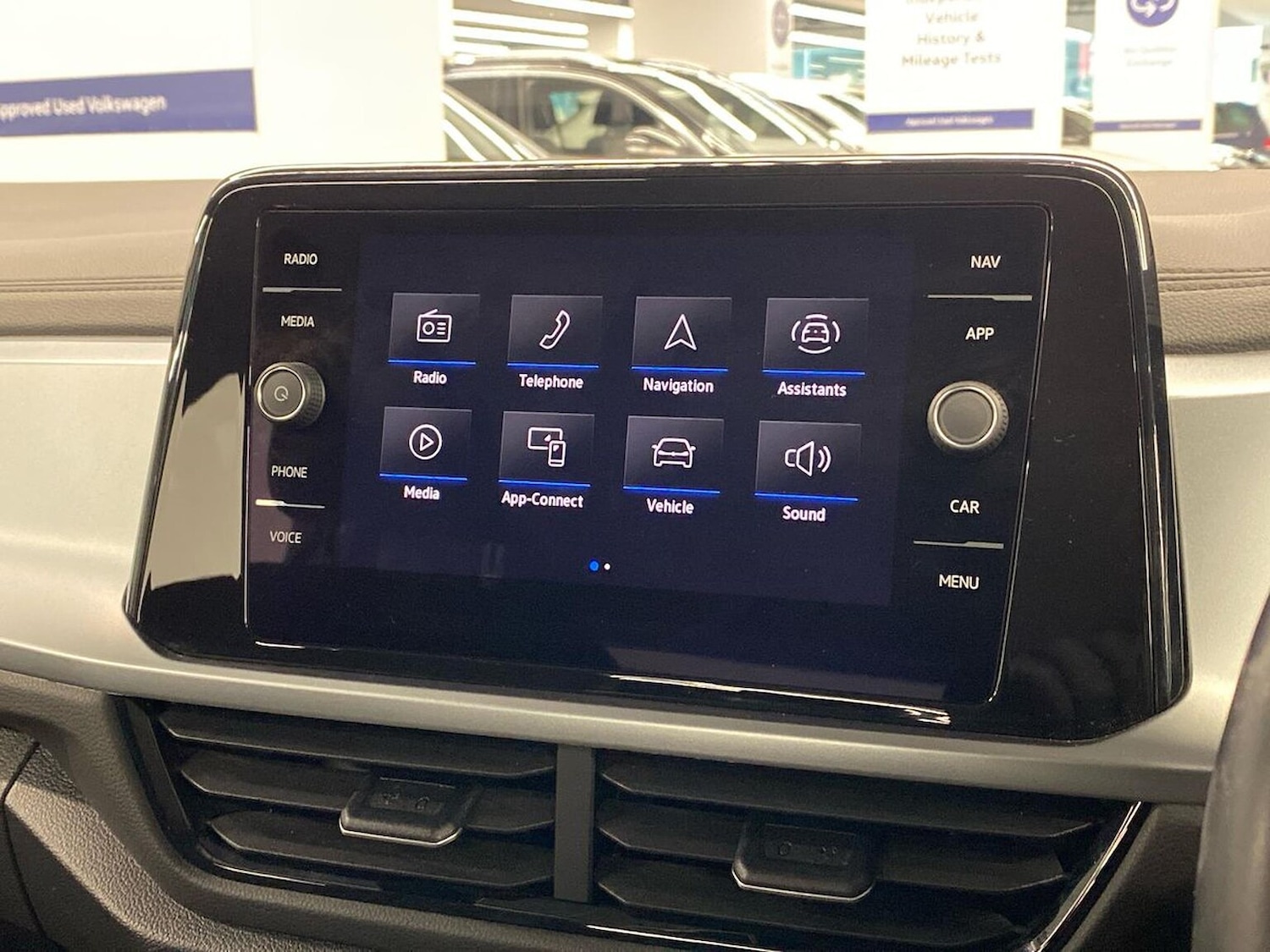 Used Volkswagen T-Roc 2022 for sale - 77528833: Photo 24