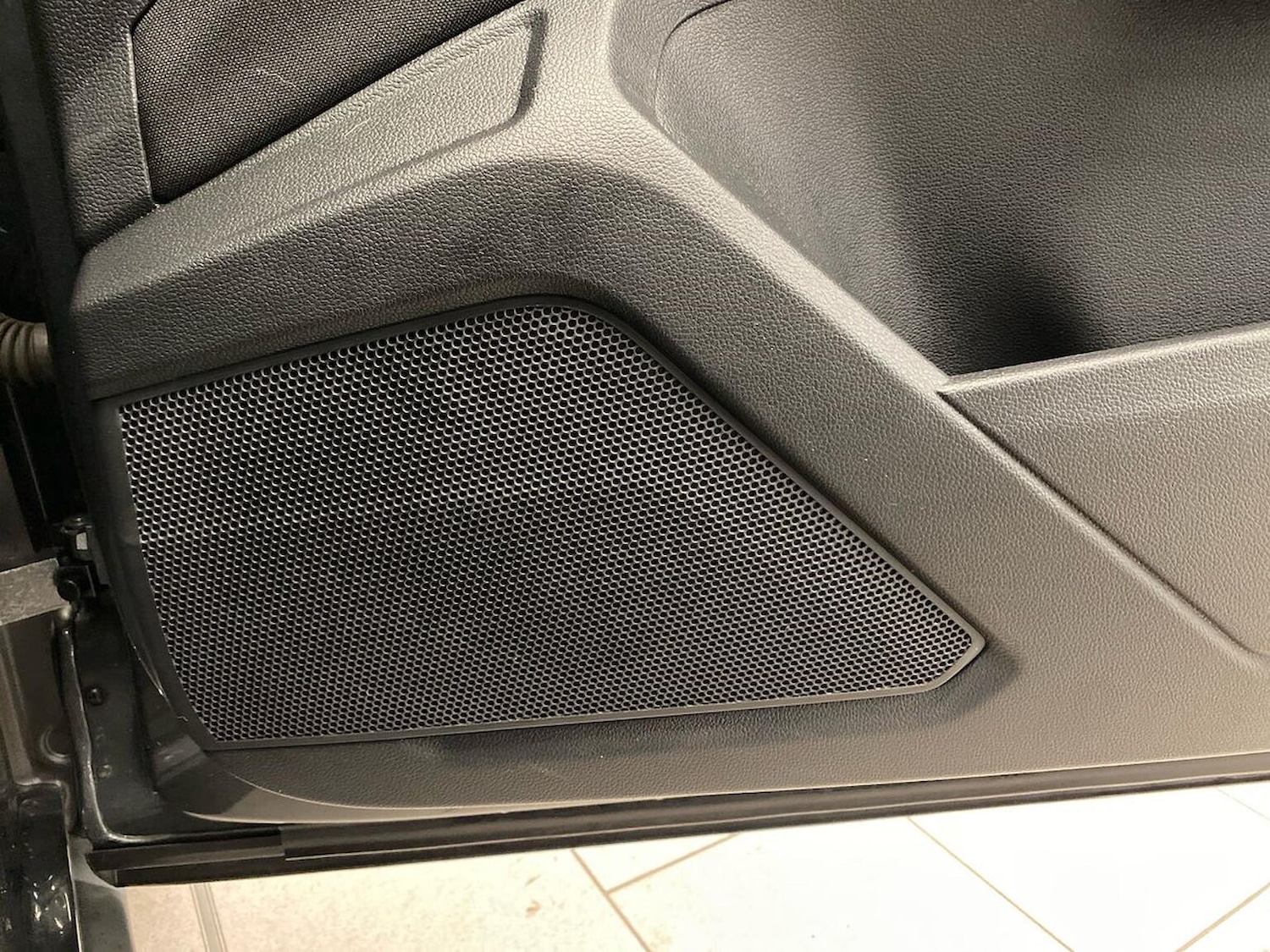 Used Volkswagen T-Roc 2022 for sale - 77528833: Photo 29