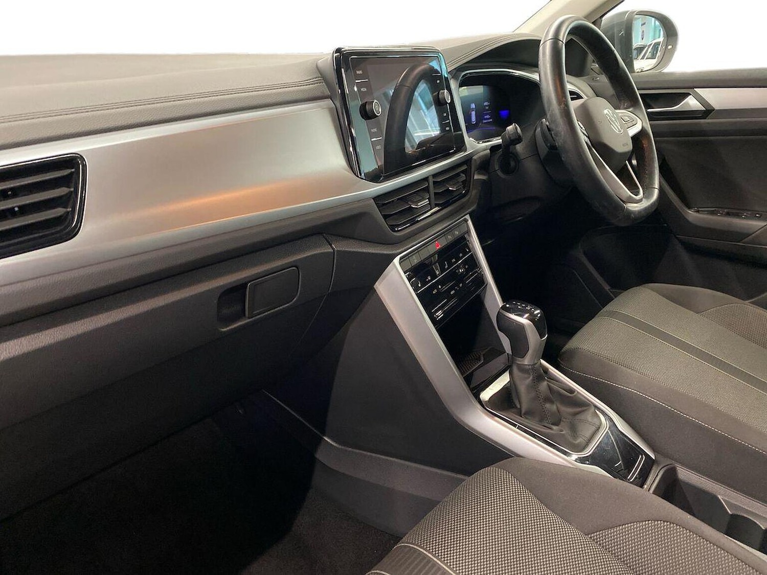 Used Volkswagen T-Roc 2022 for sale - 77528833: Photo 7