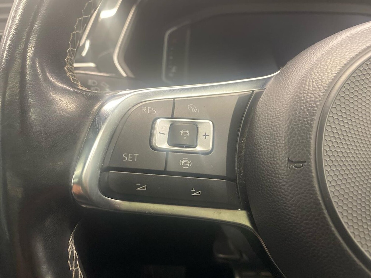 Used Volkswagen Tiguan 2020 for sale - 76963559: Photo 28