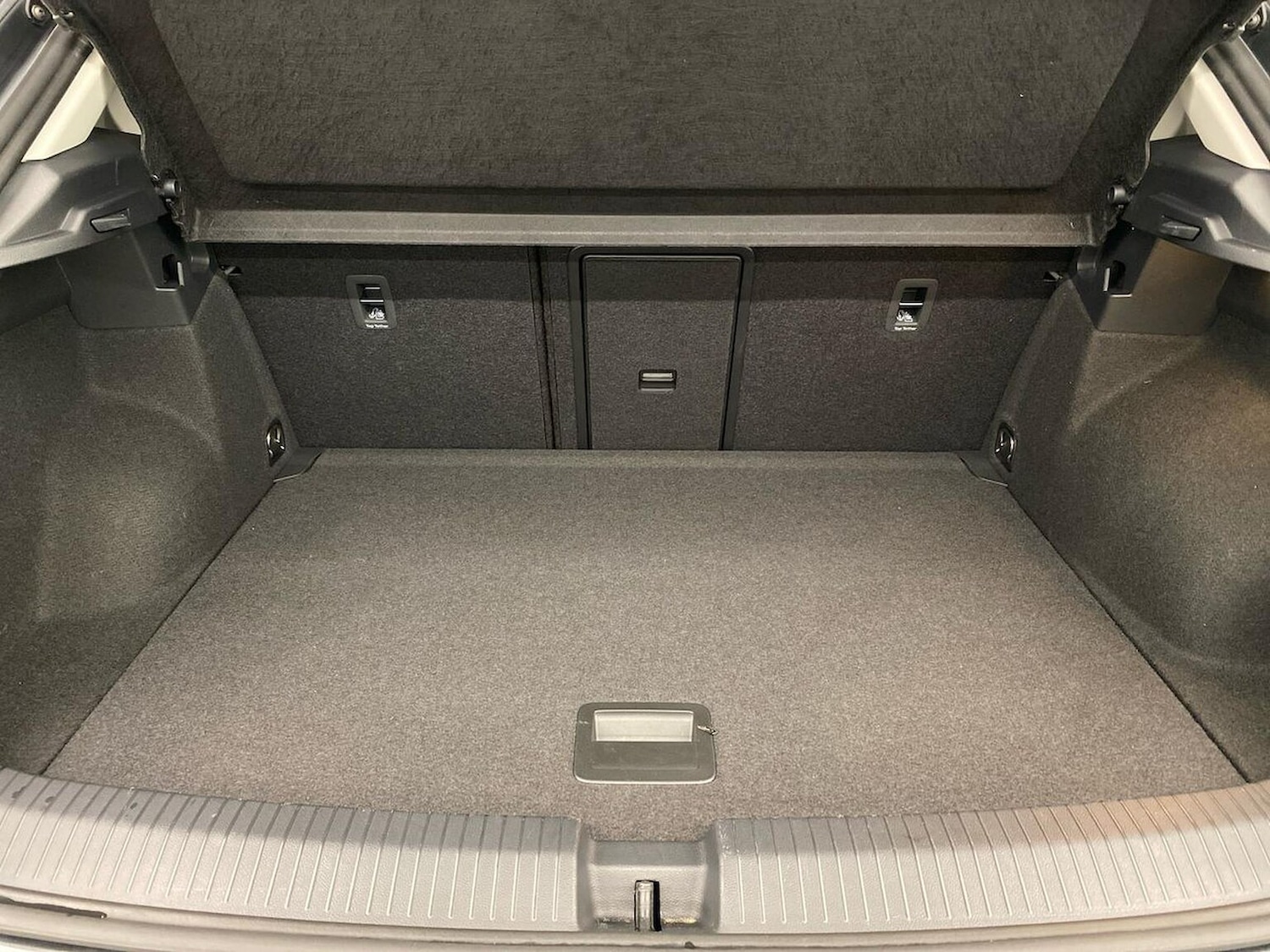 Used Volkswagen T-Roc 2022 for sale - 77077953: Photo 19