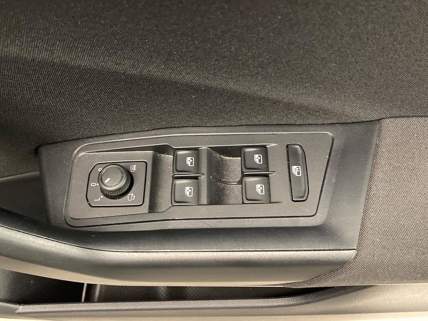 Used Volkswagen T-Roc 2022 for sale - 77077953: Photo 23