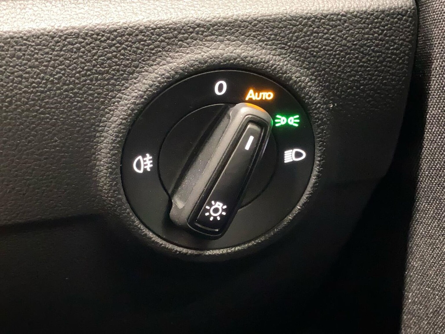 Used Volkswagen T-Roc 2022 for sale - 77077953: Photo 24