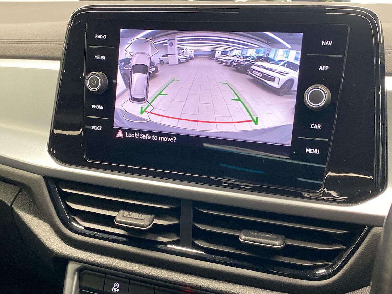 Used Volkswagen T-Roc 2022 for sale - 77077953: Photo 25