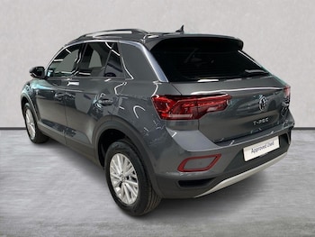 Used Volkswagen T-Roc 2022 for sale - 77077953: Photo