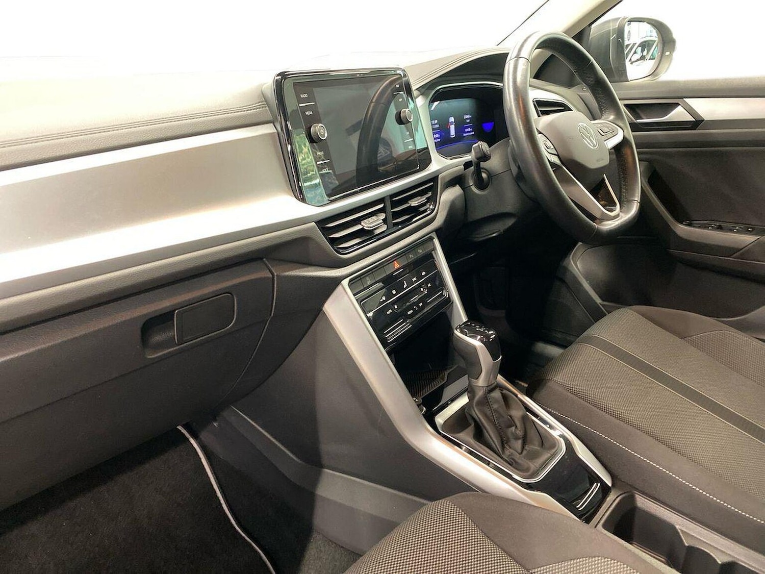 Used Volkswagen T-Roc 2022 for sale - 77077953: Photo 9