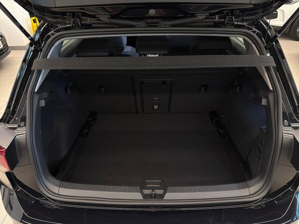 Used Volkswagen Golf 2023 for sale - 76220458: Photo 17