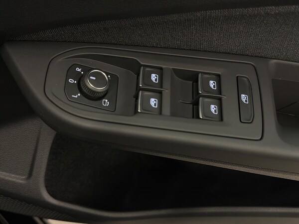 Used Volkswagen Golf 2023 for sale - 76220458: Photo 21